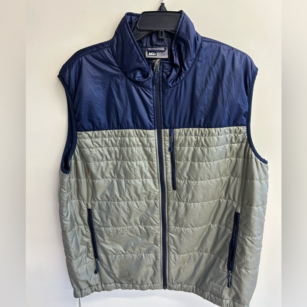REI lightweight puffer vest men’s XL